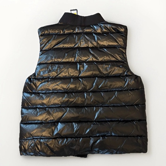 NWT Kenneth Cole Women’s Black Puffer Snap Front Vest Lightweight Padded Size M - Picture 2 of 4
